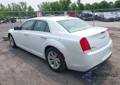2015 Chrysler 300C z USA, uszkodzony, nr VIN 2C3CCAEG2FH802221